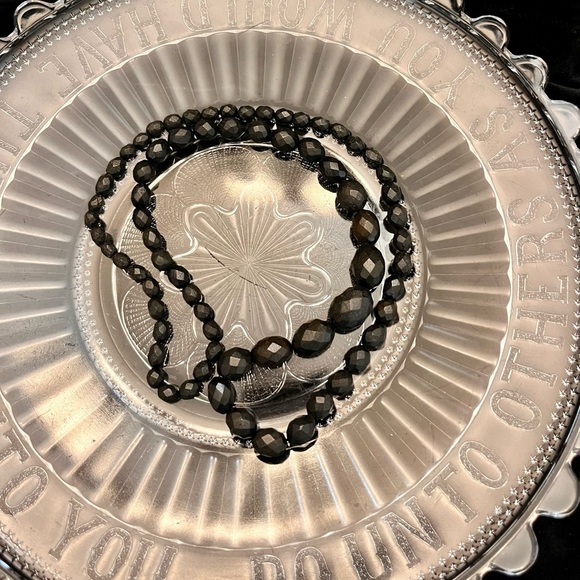 Black Earrings Beaded Popover Necklace Witchy Retro Goth Spider 80s Mobwife VTG - Picture 6 of 16